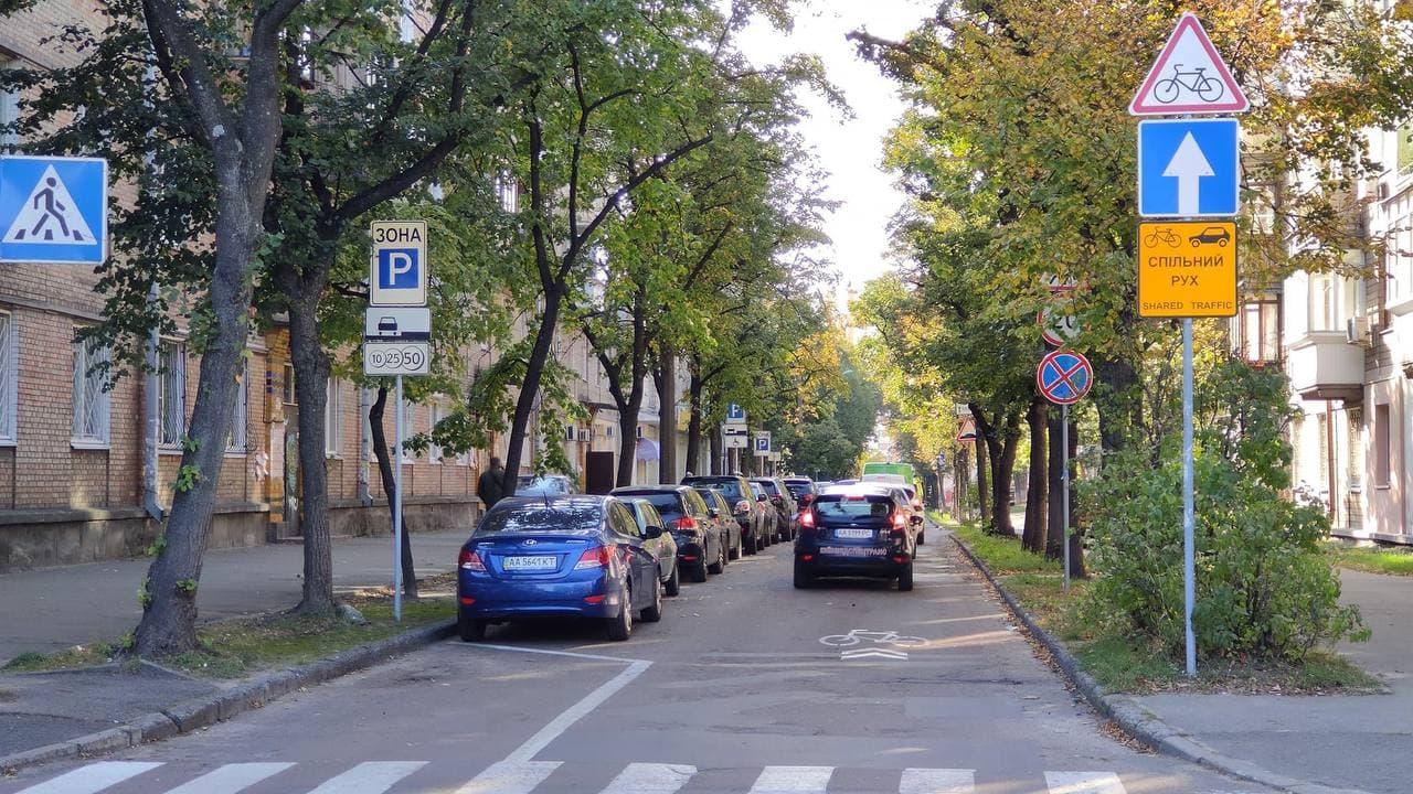 На АЗС здешевшали деякі види пального: де вигідніше заправитися у Києві