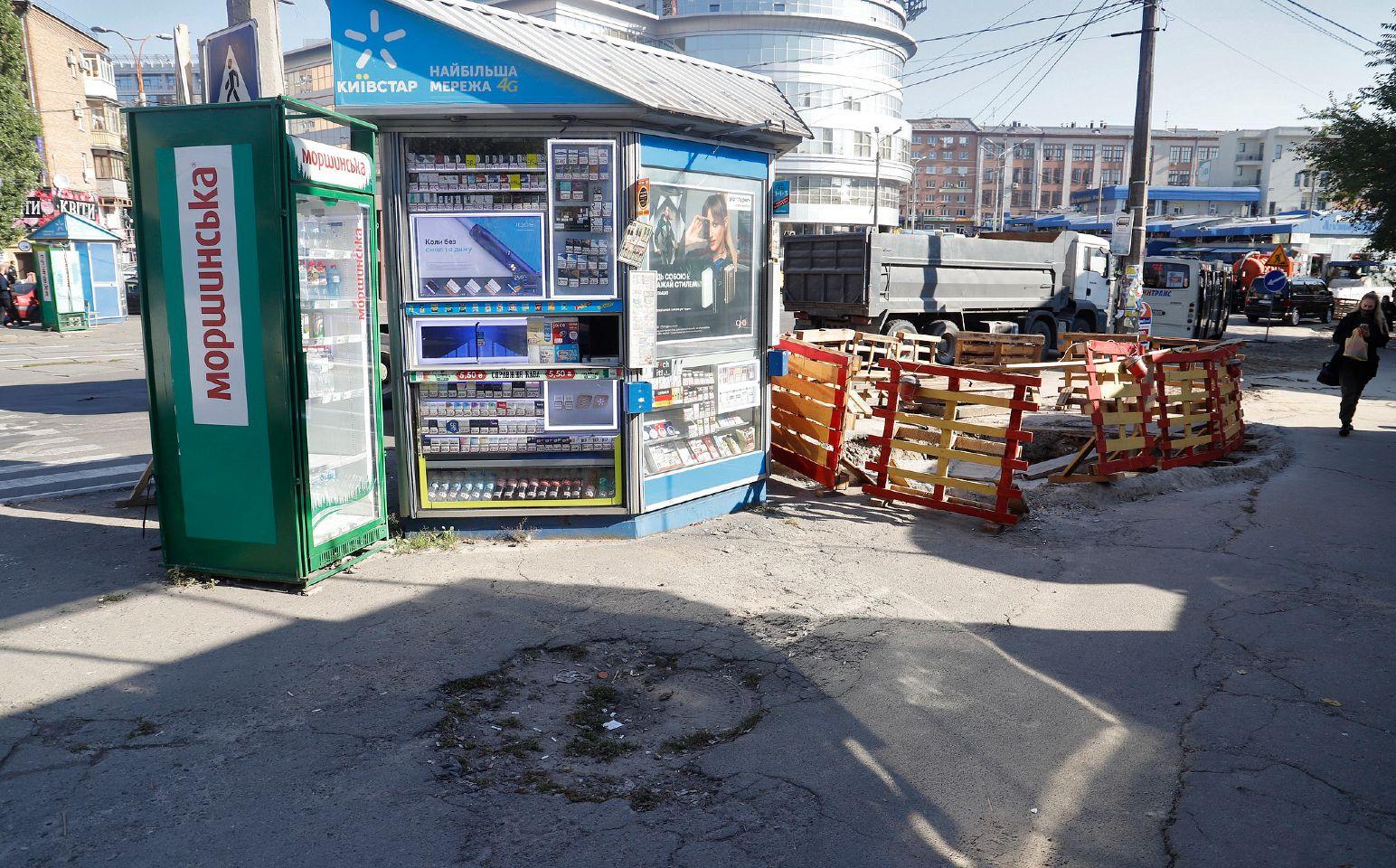 На Лук’янівці зачистка. Влада столиці взялася наводити лад (ФОТО)