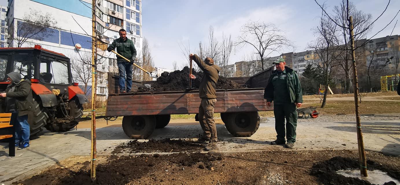 Джавеліна, Стінгер та Інлав прикрасили територію біля Йорданського озера