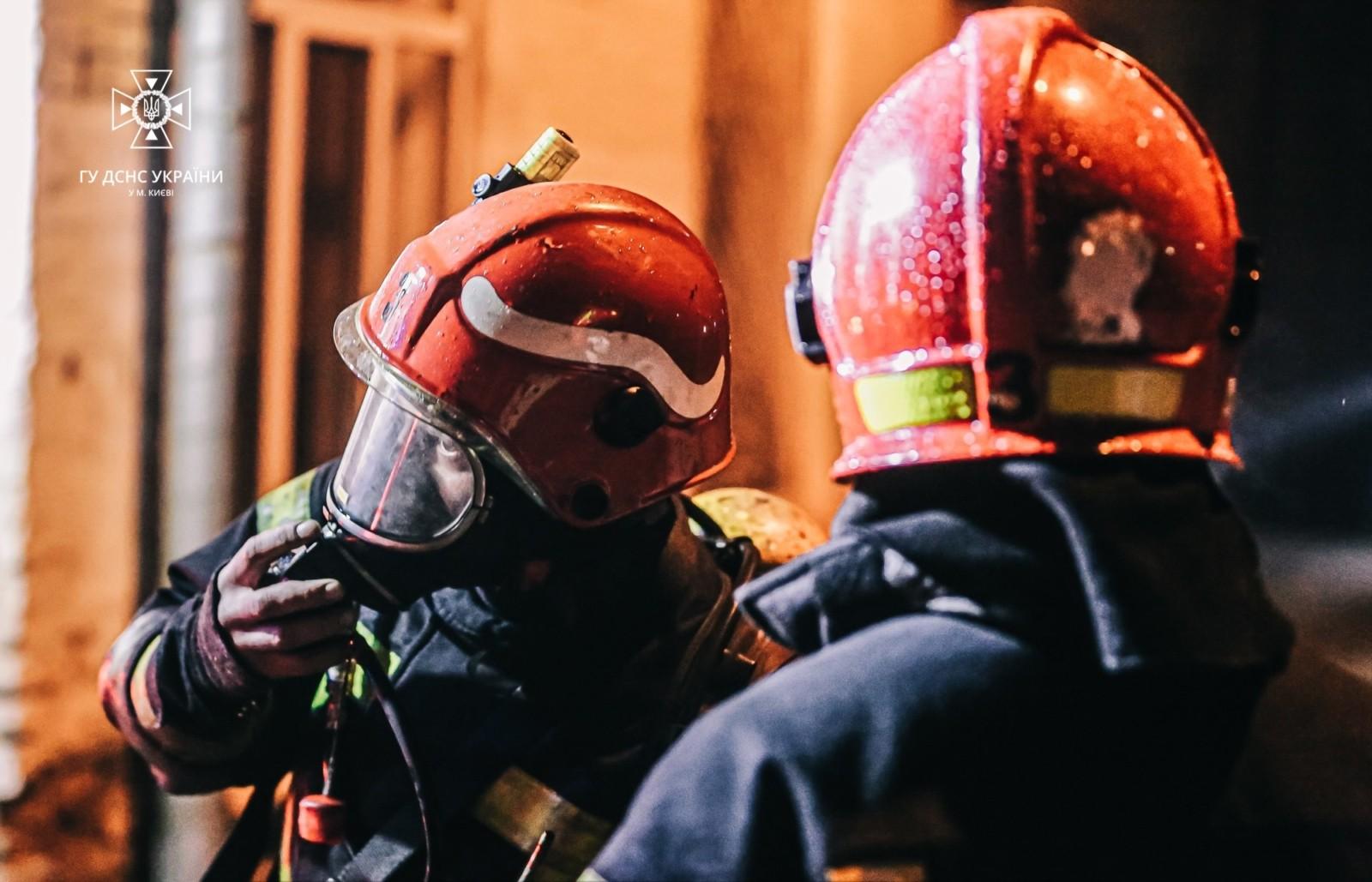 На Чоколівці вночі сталася смертельна пожежа в багатоповерхівці