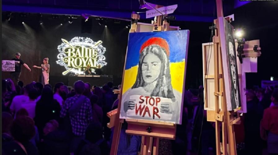 Українка увійшла до трійки переможців у конкурсі Art Battle Manchester у Британії