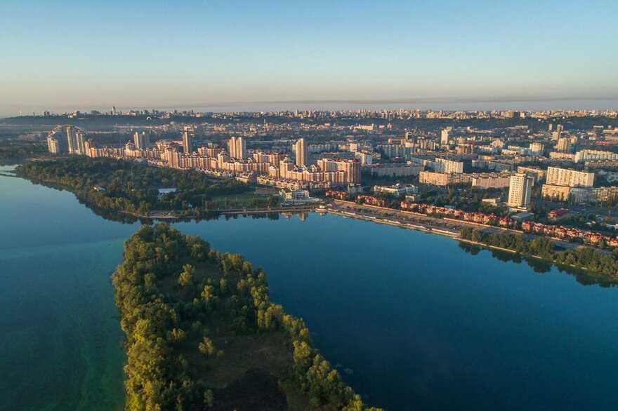 У передмісті знову фіксували погіршення якості повітря, у Києві лякали “темними хмарами”