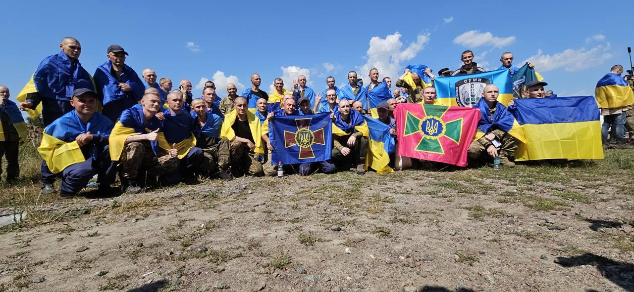 Ще 95 захисників повернулись з російського полону