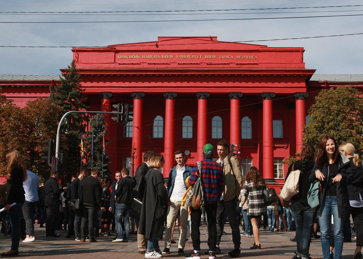 Необхідна допомога для відновлення корпусу КНУ Шевченка – збір триває