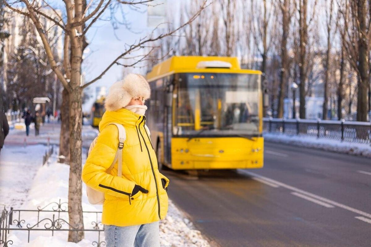 У найближчі вихідні з Троєщини на правий берег запустять 2 нові автобуси – не 114 єдиним